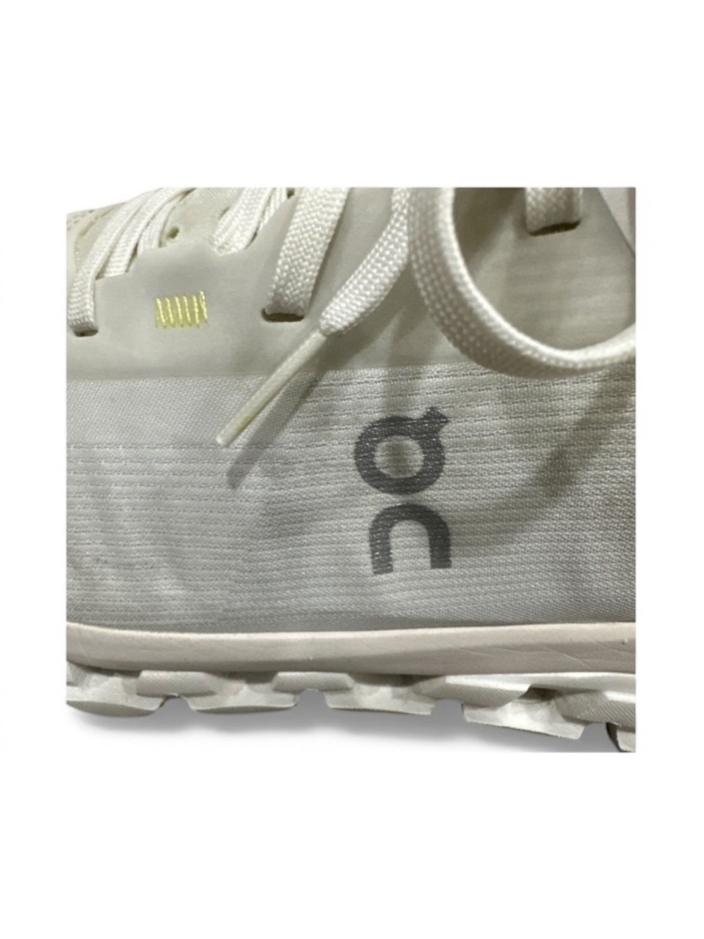 On Running Cloudflow Women’s 8.5 White Running Shoes Lace Up Athletic - Picture 11 of 12